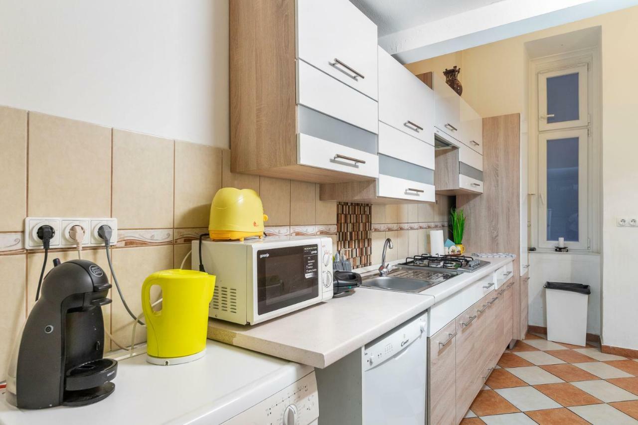 Izabella Home Budapest Exterior foto